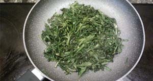  Tong Hao leaves in stir-frying.